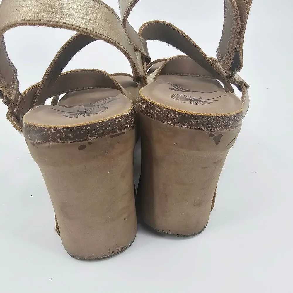 OTBT Sail Leather Strappy Wedge Sandal Gold Womens 10 M Boho Beachy Bohemian